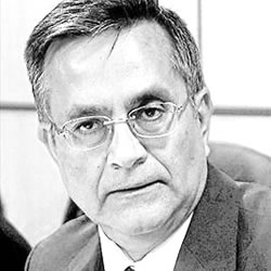 Dr. Diego López Olivares